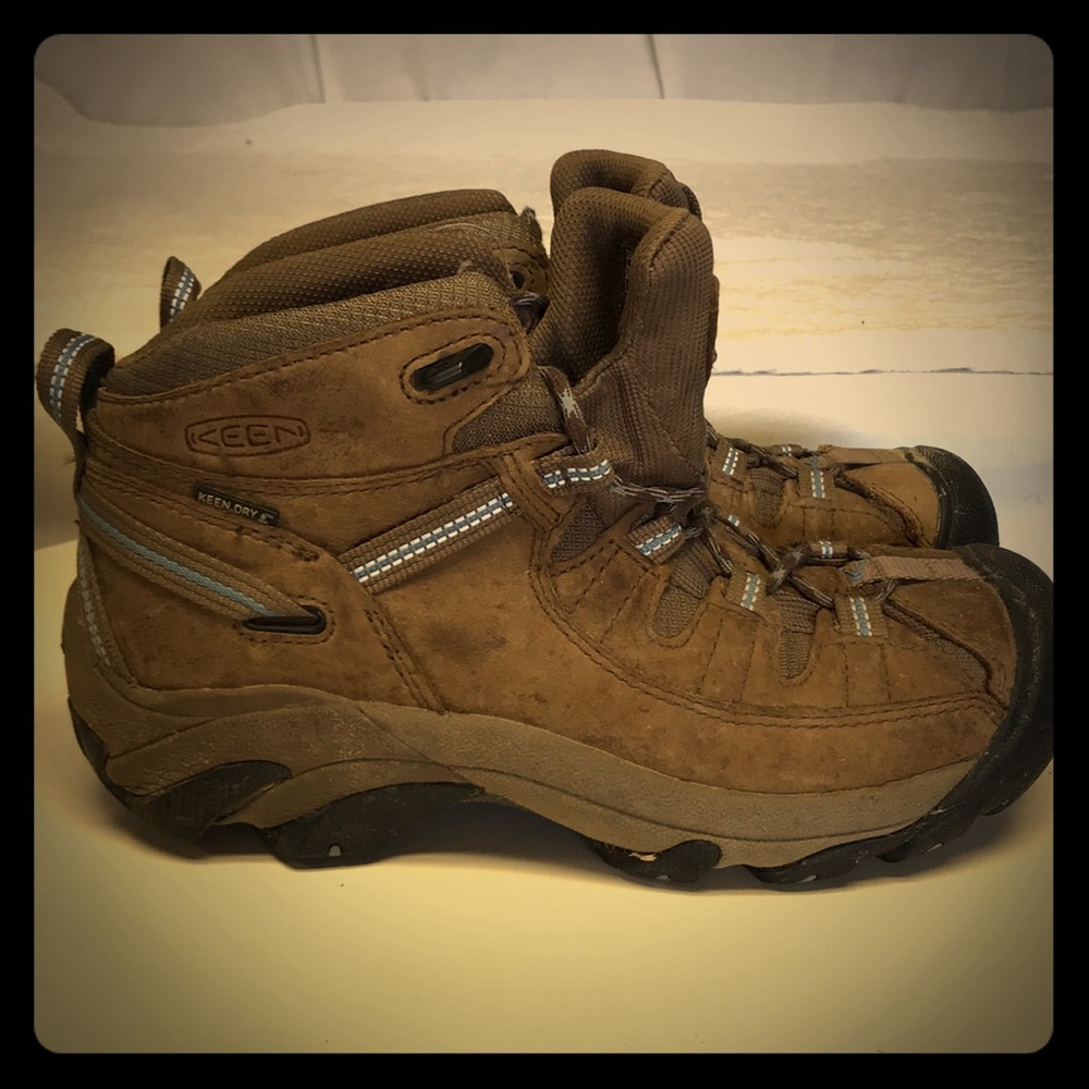 Keen hiking boots